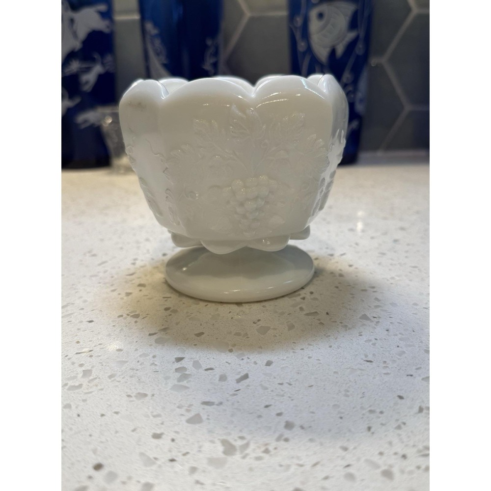 Westmoreland Paneled Grape Jardiniere Rose Bowl Appetizer Dish Milk Glass